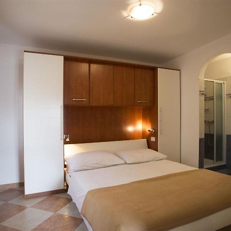 Apartments Gudelj Trogir Exterior foto